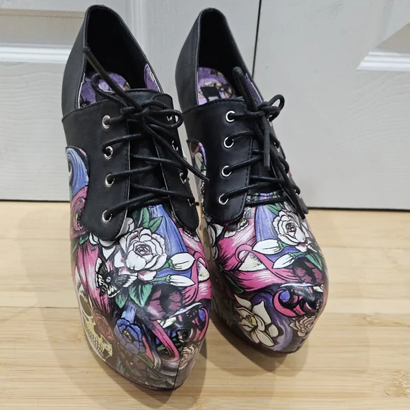RARE IRON FIST Black Punk Goth Skull Floral Platform Lace Up High Heel Shoes 9 - Picture 4 of 14